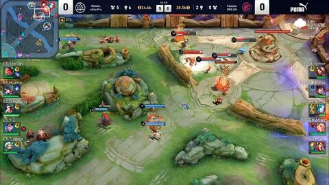 震耳欲聋的 震耳欲聋的